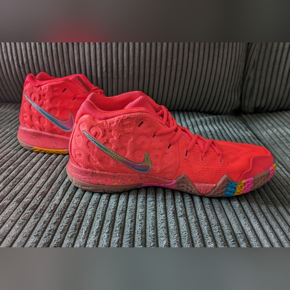 Nike Kyrie 4 Lucky Charms - Picture 7 of 9